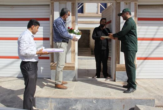 تقدیر از پرستاران بیمارستان سینا توسط مجموعه جهاد کشاورزی خوزستان