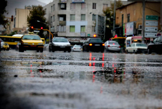  بارانی که انگار نباریده 