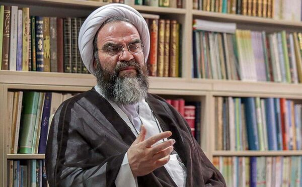 رئیس‌جمهوری با شهامت در مجلس سخن بگوید