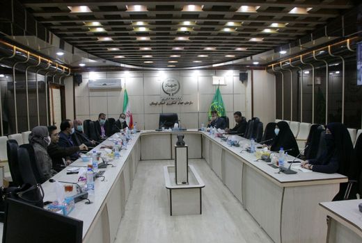 نشست مسئولین و کارشناسان واحدهای صنایع تبدیلی و غذایی مدیریت جهادکشاورزی شهرستانها و مرکز استان لرستان