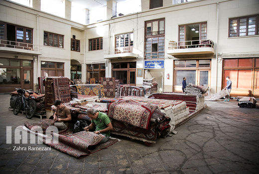 بازار فرش‌فروش‌ها 