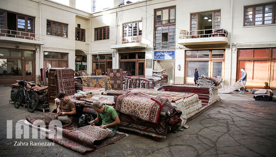 بازار فرش‌فروش‌ها 