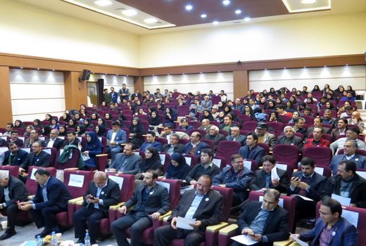 نخستین رویداد شتاب(استارت آپ) انگور و فراورده های آن در خراسان شمالی برگزار شد