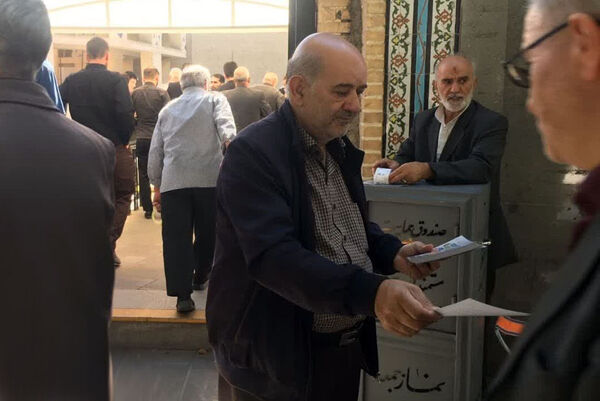 ترویج خواص آبزیان با استفاده از ظرفیت‌های نماز جمعه در آذربایجان شرقی