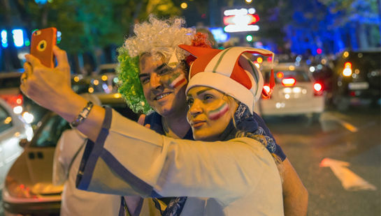 شادی شبانه مردم تهران