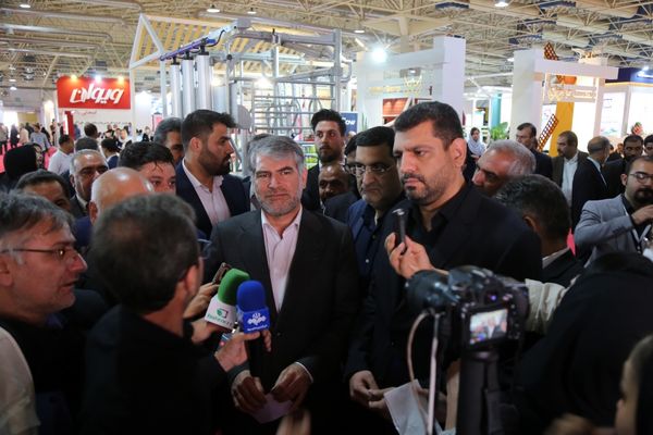 افزایش بهره‌وری در تولید دام با جایگزینی خوراک دام داخلی و استفاده از شرکت‌های دانش بنیان