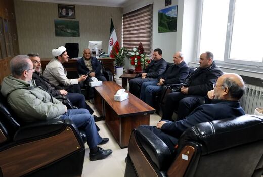 منابع طبیعی متعلق به مردم است و باید با جدیت از آن حفاظت شود
