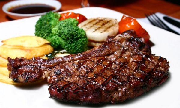 8 خوراکی که باعث نقرس می‌شود