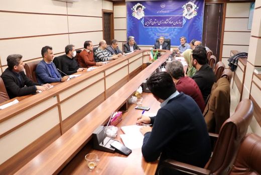 نشست مشترک سرپرست سازمان جهاد کشاورزی استان قزوین با مدیران پیشران پروژه‌های کشاورزی