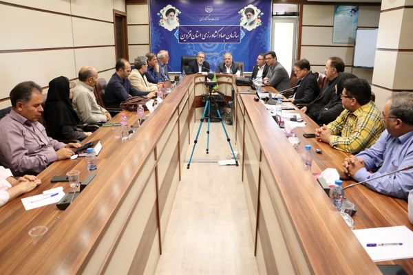 مرکز تحقیقات کشاورزی راهگشای علمی رفع مشکلات باغداران 