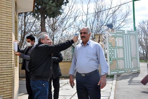 اتخاذ تدابیر مقابله‌ای با ویروس کرونا در مرکز تحقیقات و آموزش کشاورزی و منابع طبیعی آذربایجان شرقی