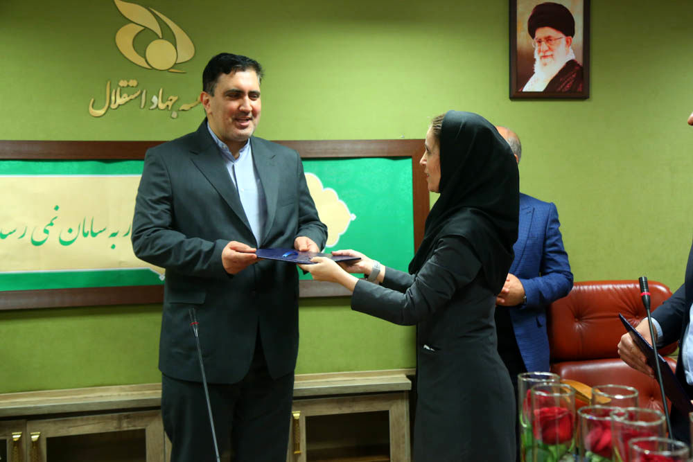 مراسم گرامیداشت روز زن در موسسه جهاد استقلال  