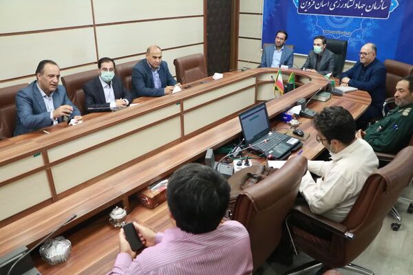 دیدار معاون کنترل و گواهی بذر موسسه تحقیقات ثبت و گواهی بذر کشور با رییس سازمان جهاد کشاورزی استان قزوین 