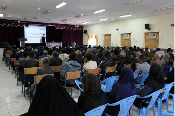 برگزاری دو کارگاه آموزشی تغذیه نخیلات و مدیریت نخلستان در استان بوشهر