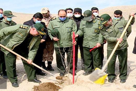 پویش نهال کاری توسط بسیج سازندگی در شهر تبریز