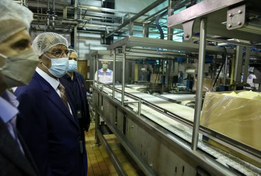 بازدید وزیر کشاورزی عراق از شهر لبنیات میهن