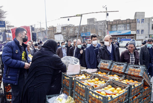 بازدید سرزده استاندار آذربایجان‌ شرقی از میوه‌فروشی‌ها و نانوایی‌ها در آستانه شب عید