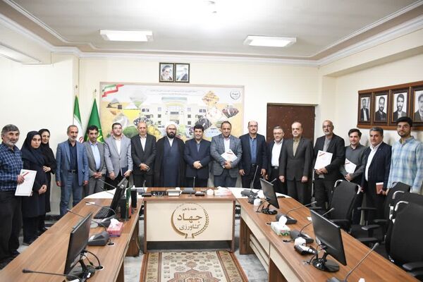 روابط عمومی اولویت سازمان جهاد کشاورزی آذربایجان شرقی است
