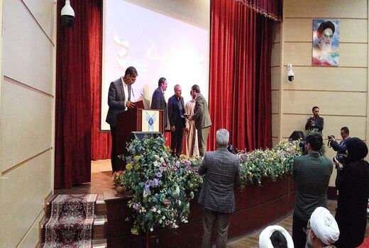 محمدفرازی، به عنوان مدیر نمونه فیروزکوه انتخاب شد