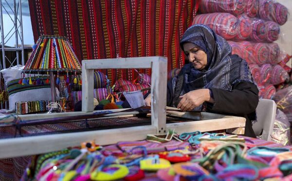 معرفی زنان توانمند روستایی باید به تقویت نقش اقتصادی آن‌ها منجر شود