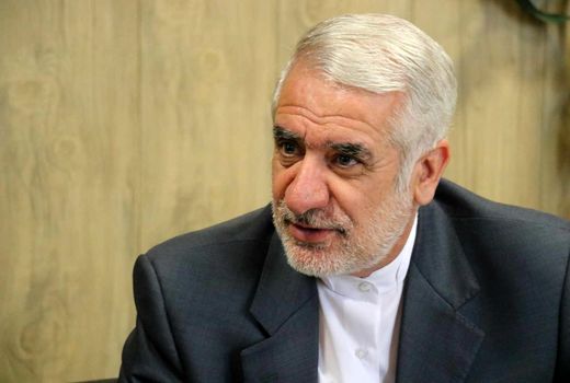 گول آمریکا را نخورید، هدف ضربه به نظام است