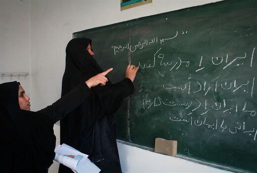 سوادآموزی با اپلیکیشن‌های موبایلی!