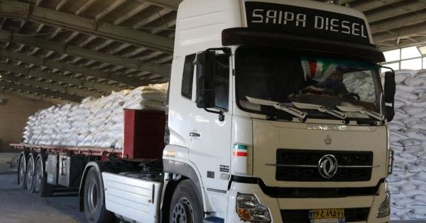 4 هزار و 307 تن کود اوره درشهرکرد توزیع شد