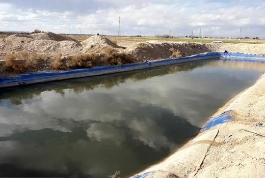 استفاده از استخرهای تنظیمی برای آبیاری زمین‌های کشاورزی