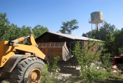 آزاد سازی 8 و نیم هکتار از اراضی کشاورزی شهرستان تهران از دست متصرفان