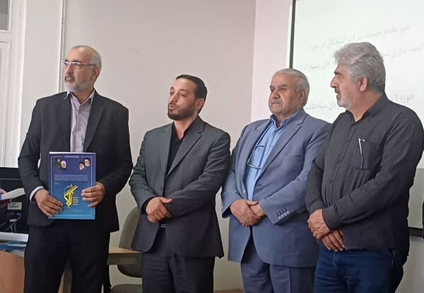 تجلیل از مدیر رسانه‌ای پایگاه مقاومت 57 فجر جهادکشاورزی آذربایجان شرقی