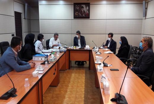 اسناد حقابه 4 روستای فشافویه با حضور نماینده حقوقی وزرات نیرو بررسی شد