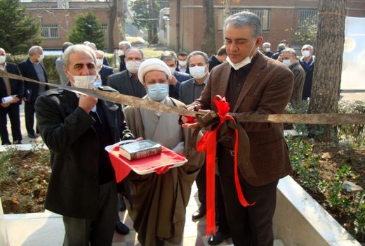 مرکز رشد نوآوری و فناوری‌های گیاه پزشکی و کشاورزی افتتاح شد