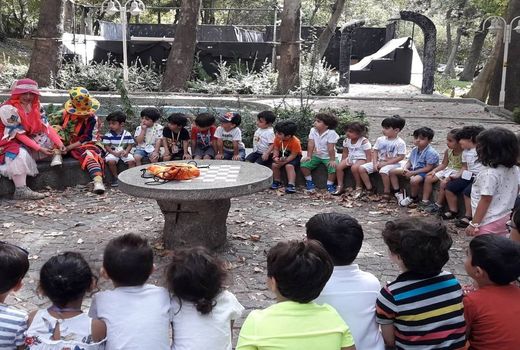 تمدید نمایش محیطی ، مشارکتی «سیرک ماکو؟» 