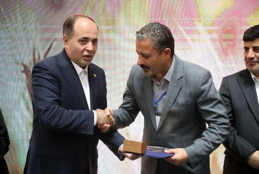 تجلیل وزیر جهاد کشاورزی از مدیران نمونه آذربایجان شرقی در آیین آغاز سال زراعی جدید