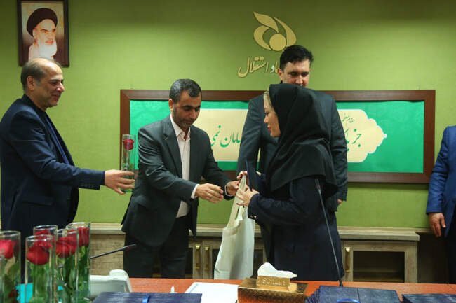 مراسم گرامیداشت روز زن در موسسه جهاد استقلال  