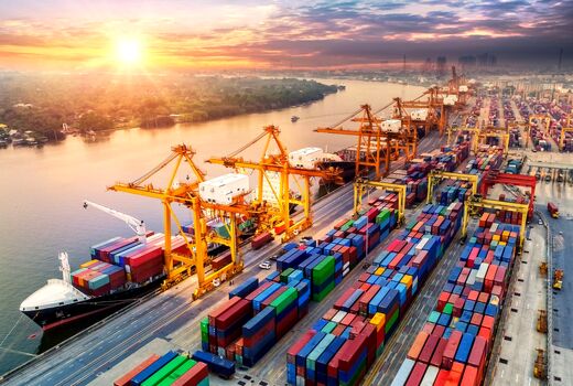 توسعه صادرات نیازمند زیرساخت‌های لجستیکی و حمایت مالی است