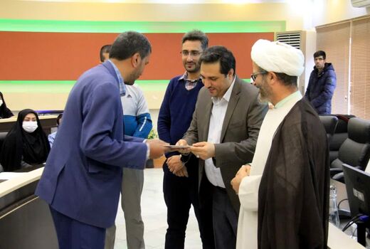 آیین مراسم تجلیل از فعالان عرصه روابط عمومی بخش کشاورزی استان برگزار شد