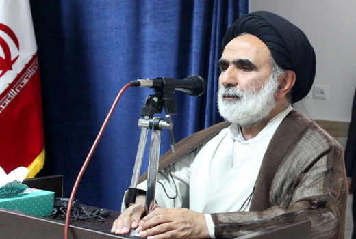 مقابله با بیابان زایی وظیفه دینی است