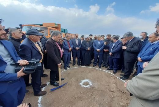 کلنگ زنی پروژه احداث کارخانه خوراک دام در شهرستان اشتهارد