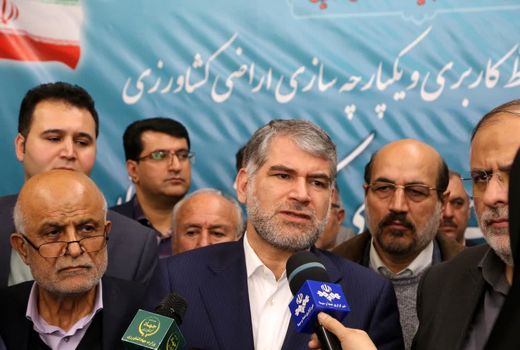 برگزاری اولین جشن اتمام سنددار شدن اراضی در دو روستای استان قزوین/ قزوین رتبه اول صدور اسناد اراضی در کشور را دارد