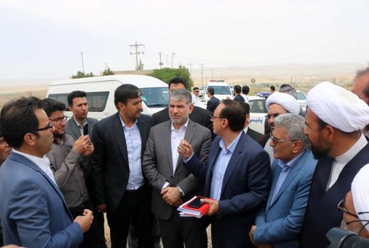 وزیر جهاد کشاورزی از کارخانه نیمه ساخت صنایع سیمان سمنگان  بازدید کرد