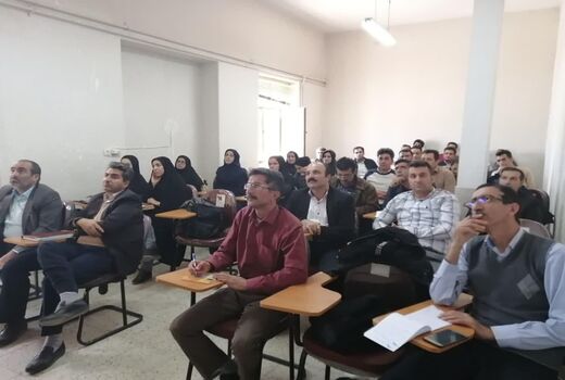 برگزاری دوره آموزشی پرورش کرم ابریشم
