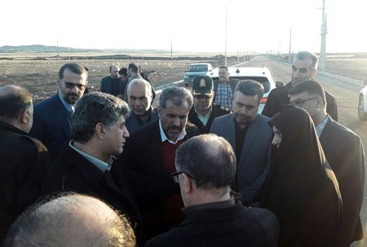 بازدید معاون اقتصادی معاون اول رییس جمهور از گلخانه نودهک تاکستان