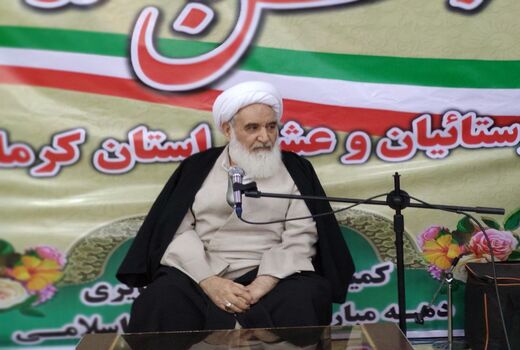 عشایر مرزنشین مورد اعتماد نظام هستند 