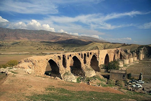  شکاف‌های یکی از پل‌های پاتاوه عمیق شد