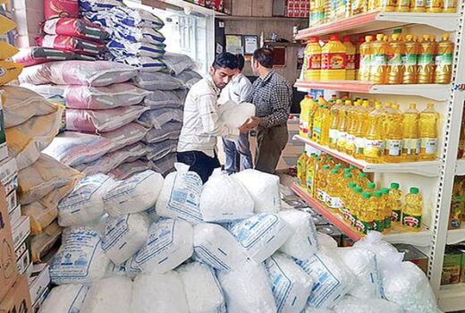 کالاهای اساسی تنظیم بازار در مرودشت در حال توزیع است