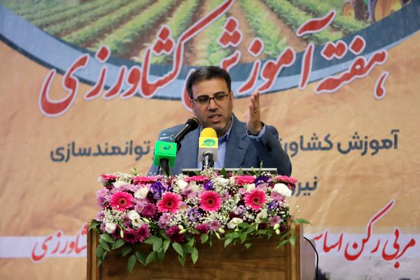 آموزش باید از عرضهمحوری به تقاضامحوری حرکت کند / تحول در آموزش و توسعه منابع انسانی در نظام اداری کشور