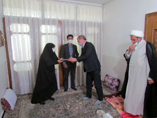 دیدارمسئولین سازمان جهاد کشاورزی خراسان شمالی با خانواده معظم شهدا به مناسبت گرامیداشت هفته جهاد کشاورزی 