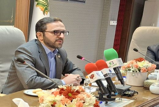 تامین ۶۲ درصد تسهیلات بخش کشاورزی توسط بانک کشاورزی/ نظام بانکی در برابر بخش کشاورزی کوتاهی کرده است. 

