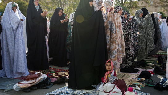 اقامه نماز عید فطر در دهکده المپیک